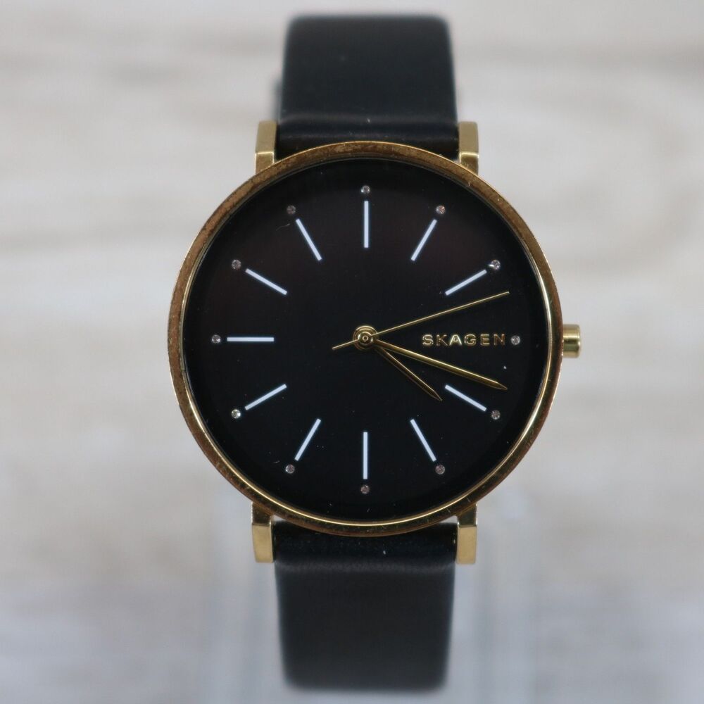 Skagen SKW-2480 Women's Minimalist Watch – Pre-Owned, New Battery, Round, Black